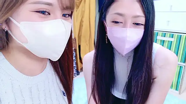 Snapshot of noa_chi chatting on 10/06/25, 04:43 noa chi online show from 10/06/25, 04:43