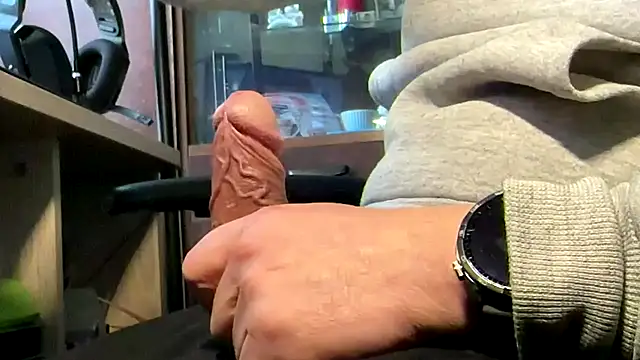 LattenLarsi online show from 04/13/26, 03:17