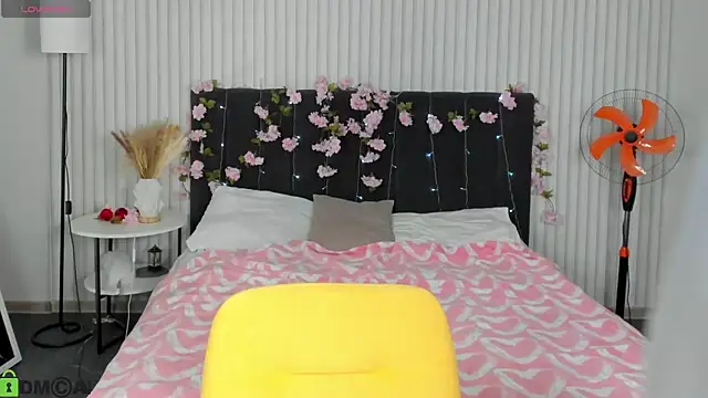 boozekirs  online show from 10/06/25, 03:26