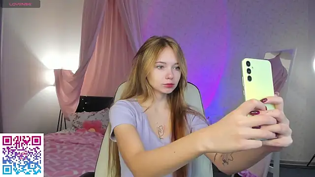 boozekirs  online show from 10/10/25, 02:32