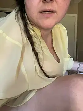 HTXBELLE online show from 03/20/25, 10:51