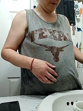 HTXBELLE online show from 10/18/25, 01:41