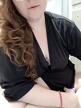 HTXBELLE online show from 10/19/25, 05:19