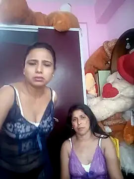 Snapshot of sxe983616 chatting on 02/24/25, 03:31 sxe983616 online show from 02/24/25, 03:31