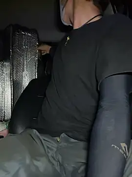 Snapshot of chiba_chan chatting on 10/03/25, 11:29 chiba chan online show from 10/03/25, 11:29