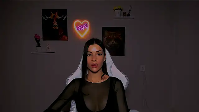 Snapshot of KetiWils chatting on 03/09/25, 09:57 KetiWils online show from 03/09/25, 09:57