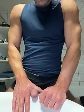 Nita69 online show from 11/15/25, 04:14