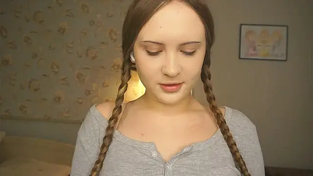 QuennaCoote online show from 02/26/26, 08:02