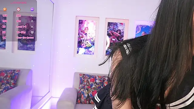 Snapshot of SaharaKramer chatting on 02/17/25, 10:14 SaharaKramer online show from 02/17/25, 10:14