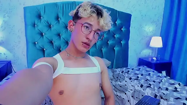 iiangel  online show from 03/04/25, 05:53