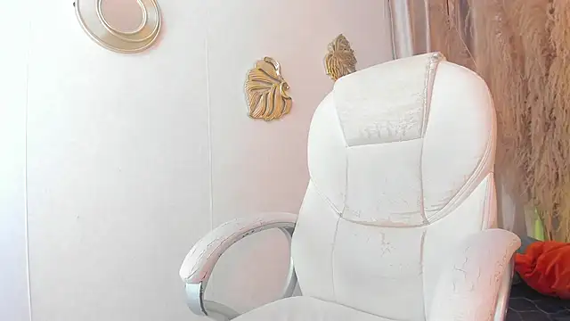 iiangel  online show from 09/11/25, 02:33