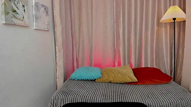 iiangel  online show from 02/18/26, 03:57