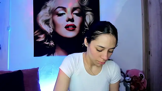 TANIA 06 online show from 11/28/25, 01:14