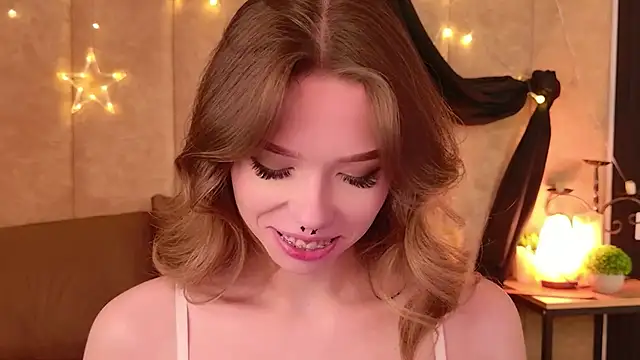 Sierra Fane online show from 04/22/26, 11:01