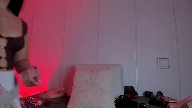 Snapshot of sasha_riverss chatting on 02/17/26, 07:09 sasha riverss online show from 02/17/26, 07:09