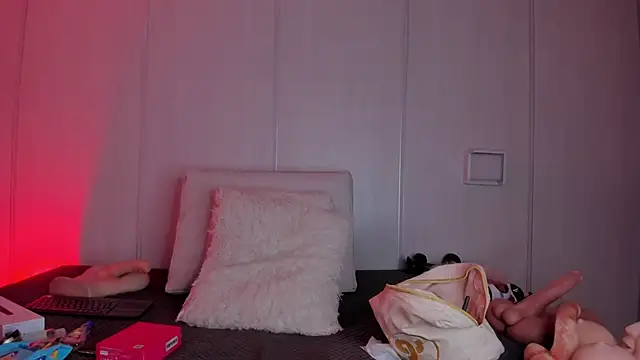 Snapshot of sasha_riverss chatting on 02/18/26, 07:32 sasha riverss online show from 02/18/26, 07:32