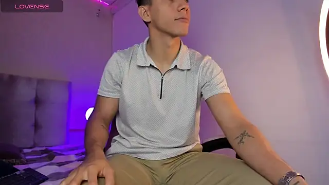 Allex Cano online show from 02/21/25, 02:06