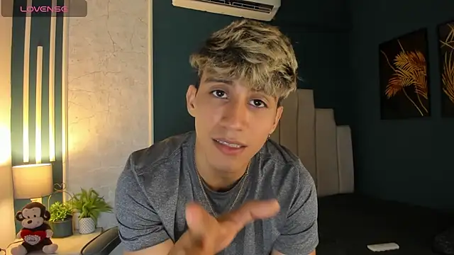 Allex Cano online show from 03/09/25, 03:01