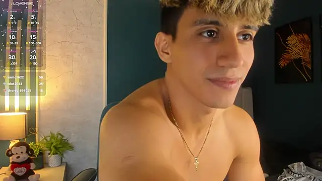 Allex Cano online show from 03/11/25, 06:32