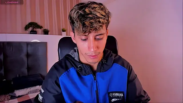 Allex Cano online show from 03/18/25, 12:03