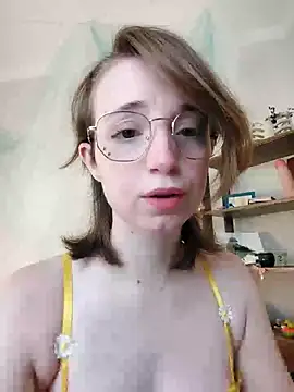 Snapshot of Elise_Nyx chatting on 04/24/26, 12:40 Elise Nyx online show from 04/24/26, 12:40