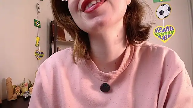 Snapshot of Elise_Nyx chatting on 06/12/26, 11:42 Elise Nyx online show from 06/12/26, 11:42