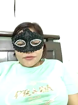 nitiya0100 online show from 02/24/25, 10:59