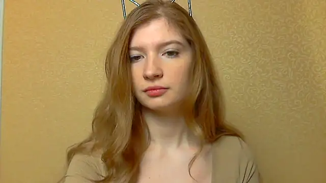 Snapshot of faiirylight chatting on 03/05/25, 08:21 faiirylight online show from 03/05/25, 08:21