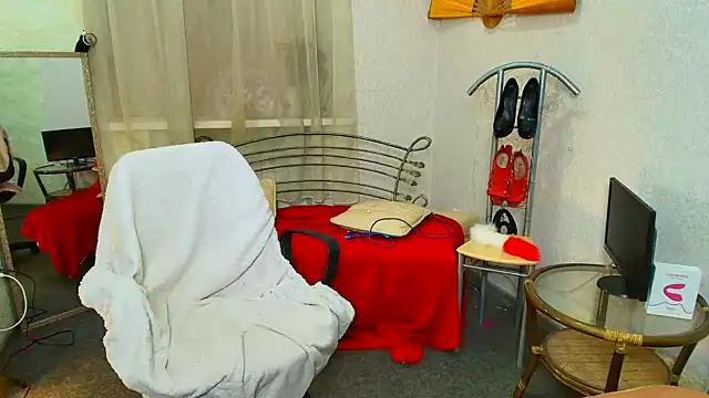 faiirylight online show from 02/18/26, 07:48