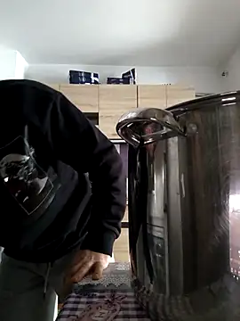 andreiiiii2025 online show from 02/03/26, 11:37