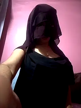 Snapshot of -Zomord chatting on 02/19/25, 07:05 -Zomord online show from 02/19/25, 07:05