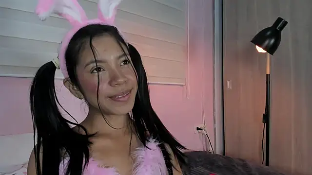 emily sweett24 online show from 03/09/25, 03:49