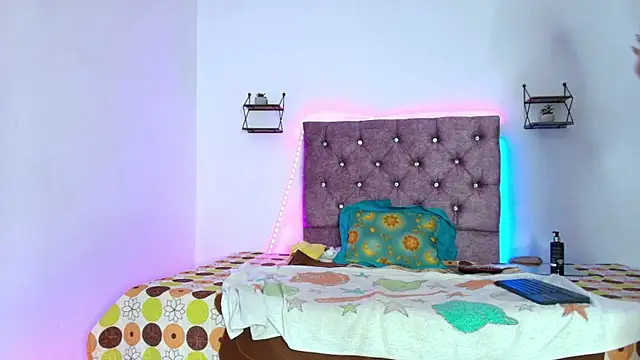 Rousemilf4u online show from 04/09/26, 08:36