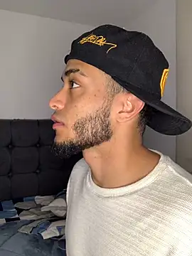 eross chipre  online show from 04/18/26, 11:05