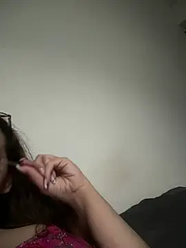 Snapshot of lola__med chatting on 02/23/25, 09:05 lola med online show from 02/23/25, 09:05