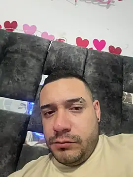 Snapshot of Angelgarcia_ chatting on 02/23/25, 05:12 Angelgarcia online show from 02/23/25, 05:12