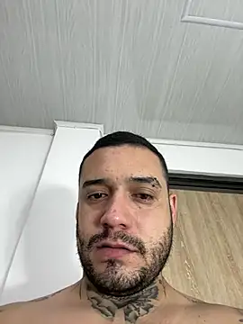Snapshot of Angelgarcia_ chatting on 03/23/25, 12:04 Angelgarcia online show from 03/23/25, 12:04