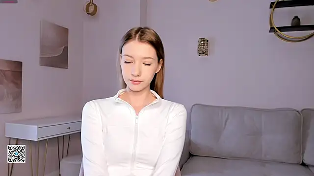 SunnivaCovil online show from 03/06/25, 01:35