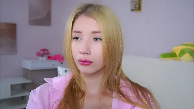 SunnivaCovil online show from 02/08/26, 02:42