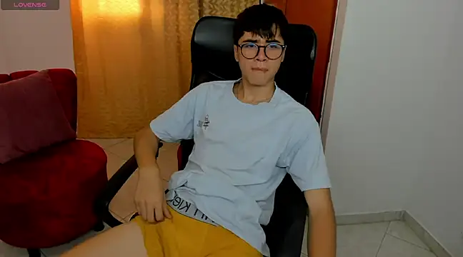 liam orion online show from 02/26/25, 06:54