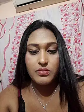 Snapshot of hotlovr chatting on 02/21/25, 09:22 hotlovr online show from 02/21/25, 09:22