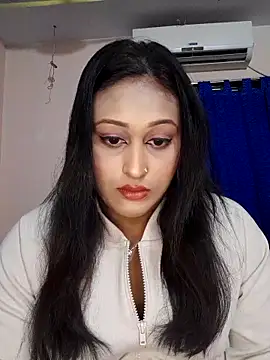 Snapshot of hotlovr chatting on 03/01/25, 02:44 hotlovr online show from 03/01/25, 02:44