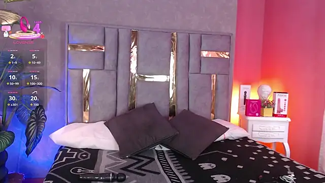 Tyla Ks online show from 02/11/26, 07:41