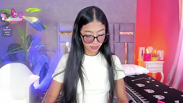 Tyla Ks online show from 03/11/26, 07:42