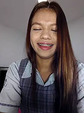 sophia ramirez12 online show from 04/18/26, 01:20