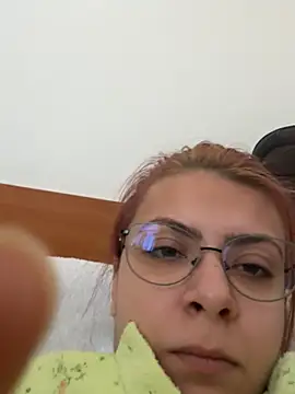 Snapshot of KittieHallo chatting on 02/25/25, 10:26 KittieHallo online show from 02/25/25, 10:26