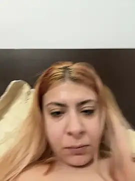 Snapshot of KittieHallo chatting on 03/05/25, 06:01 KittieHallo online show from 03/05/25, 06:01