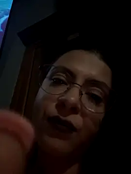 Snapshot of KittieHallo chatting on 10/11/25, 07:23 KittieHallo online show from 10/11/25, 07:23