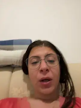 Snapshot of KittieHallo chatting on 10/16/25, 09:49 KittieHallo online show from 10/16/25, 09:49