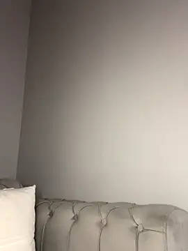 laraaaaaa online show from 11/13/25, 09:25